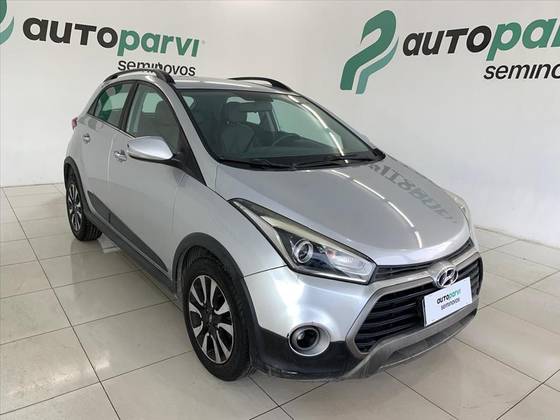 HYUNDAI HB20X 1.6 16V PREMIUM FLEX 4P AUTOMÁTICO HYUNDAI HB20X 1.6 16V PREMIUM FLEX 4P AUTOMÁTICO